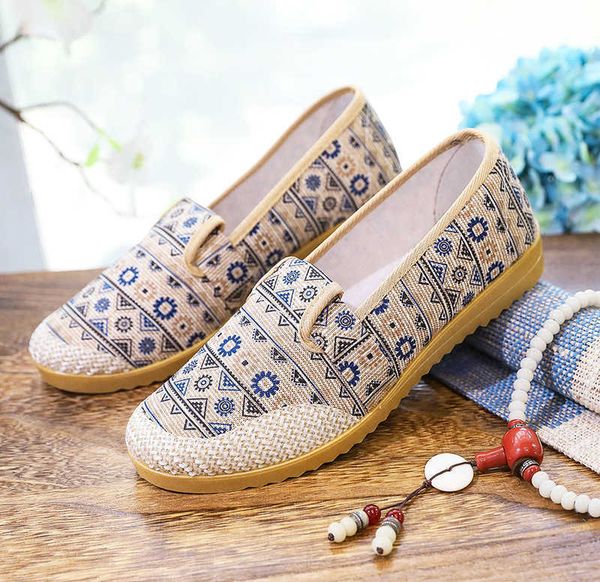 spring and autumn new old beijing cloth shoes, spring and autumn women's shoes, non slip soft sole, mom's shoes, one step casual s, Black
spring and autumn new old beijing cloth shoes, spring and autumn women's shoes, non slip soft sole, mom's shoes, one step casual s, Black