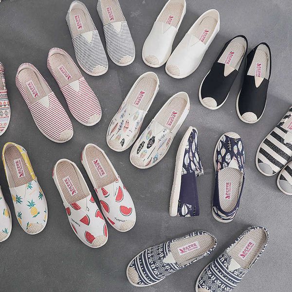 collaborating new old beijing cloth shoes, spring and autumn women's shoes, soft sole, comfortable canvas shoes, one step mom's sh, Black
collaborating new old beijing cloth shoes, spring and autumn women's shoes, soft sole, comfortable canvas shoes, one step mom's sh, Black
