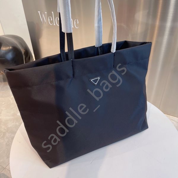 luxury designer nylon fabric medium tote bag saffiano leather handle large capacity shopping handbag ladies shoulder bag shopping bag
luxury designer nylon fabric medium tote bag saffiano leather handle large capacity shopping handbag ladies shoulder bag shopping bag