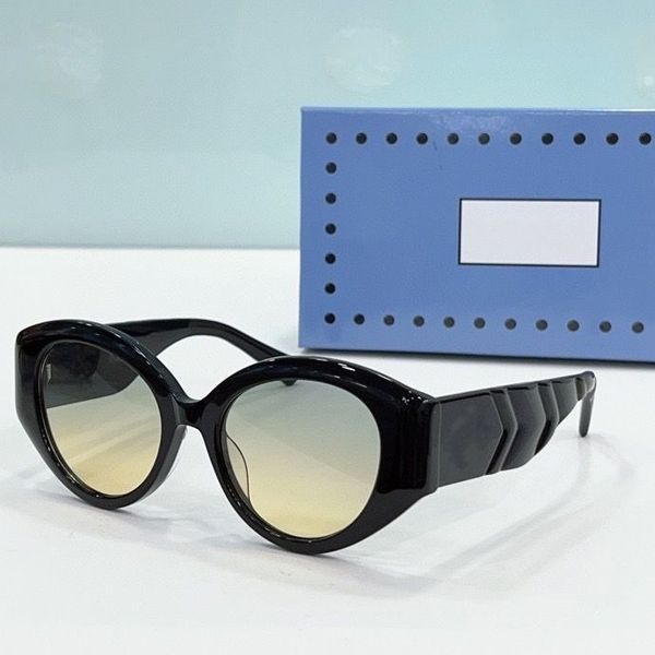 2023 women men fashion sunglasses black width plank full frame light blue gradient color round glasses available with box, White;black
2023 women men fashion sunglasses black width plank full frame light blue gradient color round glasses available with box, White;black