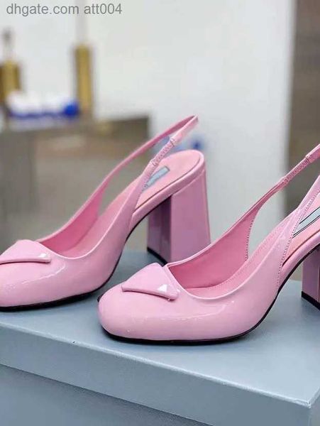 early spring dress shoes classic sandals wedding shoes women's 4color party thick heel flat luxury designer standard sizes 35-41, Black
early spring dress shoes classic sandals wedding shoes women's 4color party thick heel flat luxury designer standard sizes 35-41, Black