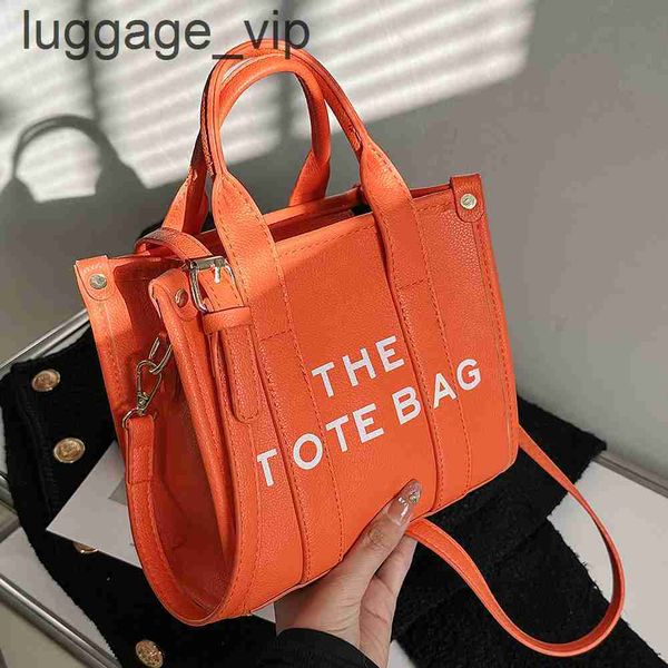 totes handbag handbag luxury designer handbag ladies handbag letter shoulder bag crossbody for women small handbags new
totes handbag handbag luxury designer handbag ladies handbag letter shoulder bag crossbody for women small handbags new