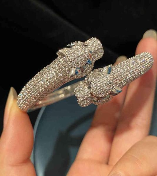 light luxury leopard head bracelet women039s full diamond cool wind zirconium double atmosphere classic1392553, Black
light luxury leopard head bracelet women039s full diamond cool wind zirconium double atmosphere classic1392553, Black