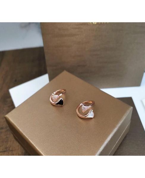 2020 new scalloped white shell zircon gold ring for women fashion engagement wedding jewelry for woman1135081, Silver
2020 new scalloped white shell zircon gold ring for women fashion engagement wedding jewelry for woman1135081, Silver