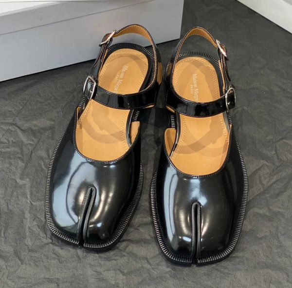shoes women luxury designer sandal half casual shoes ballef flat leather ankle heel slip on boot lambskin calf dance, Black
shoes women luxury designer sandal half casual shoes ballef flat leather ankle heel slip on boot lambskin calf dance, Black