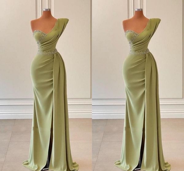 green plus size mermaid evening dresses for black women one shoulder pleats draped beaded sequins formal special occasion pageant birthday p, Black;red
green plus size mermaid evening dresses for black women one shoulder pleats draped beaded sequins formal special occasion pageant birthday p, Black;red