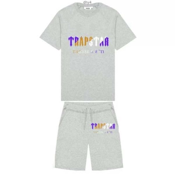 mens trapstar t shirt short sleeve print outfit chenille tracksuit black cotton london streetwear s-3xl 25phe, White;black
mens trapstar t shirt short sleeve print outfit chenille tracksuit black cotton london streetwear s-3xl 25phe, White;black