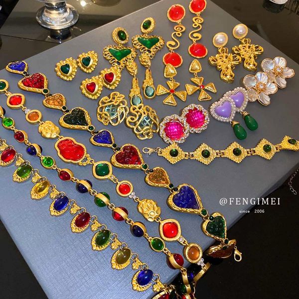 wedding jewelry sets anting anting geometris desain ceruk gaya istana retro kaca patri persegi mewah kalung kristal hadiah perhiasan pesta u, Slivery;golden
wedding jewelry sets anting anting geometris desain ceruk gaya istana retro kaca patri persegi mewah kalung kristal hadiah perhiasan pesta u, Slivery;golden