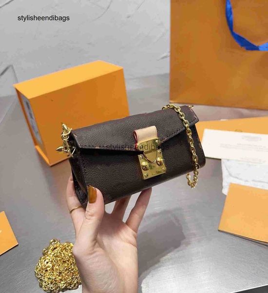 designer bag pouch mini messenger chain bag cruise early spring chain metiss lock coins keys purse crossbody shoulder tote bags ladies fashi
designer bag pouch mini messenger chain bag cruise early spring chain metiss lock coins keys purse crossbody shoulder tote bags ladies fashi