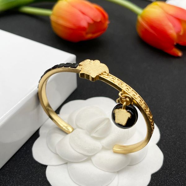 luxury brand bracelet open cuff designer bracelet alloy bangle for women love bangle wedding engagement bracelet hot, Black
luxury brand bracelet open cuff designer bracelet alloy bangle for women love bangle wedding engagement bracelet hot, Black