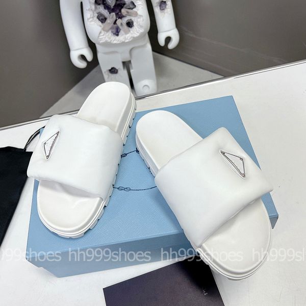 2023 women's slippers high-quality fashion sandals beach classic slippers rubber women's flat slippers, Black
2023 women's slippers high-quality fashion sandals beach classic slippers rubber women's flat slippers, Black