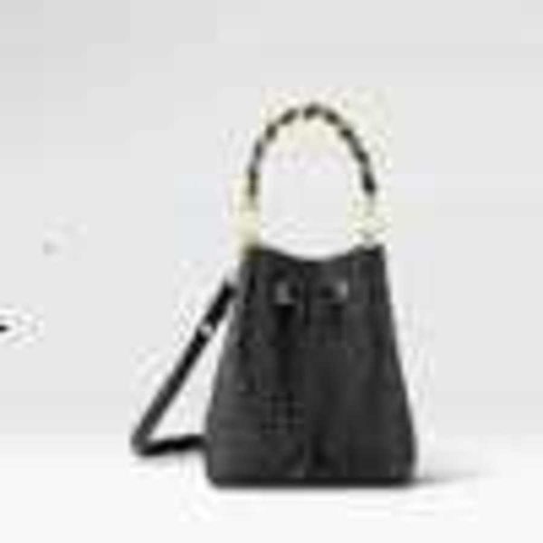 clothing luxury brand bag m22598 bb women messenger crossbody bags shoulder bags business bags pouches 29by, Black 
clothing luxury brand bag m22598 bb women messenger crossbody bags shoulder bags business bags pouches 29by, Black