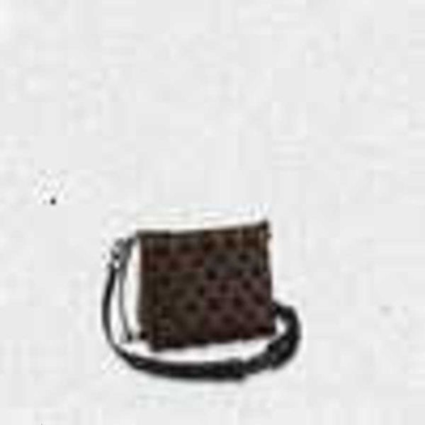 clothing luxury brand bag m45070 triangle messenger bag men messenger crossbody bags shoulder bags business bags pouches yk4u, Black
clothing luxury brand bag m45070 triangle messenger bag men messenger crossbody bags shoulder bags business bags pouches yk4u, Black