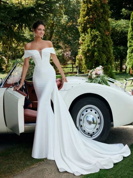 new twill glossy simple fish tail outline elegant three-dimensional fish tail skirt elegant silk detachable tail party wedding dress, White
new twill glossy simple fish tail outline elegant three-dimensional fish tail skirt elegant silk detachable tail party wedding dress, White