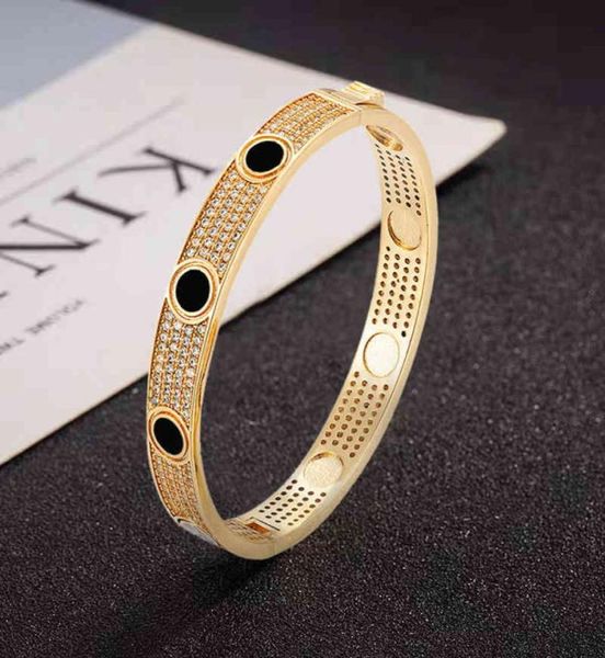 fashion japanese character drop black oil bracelet micro set zircon ring copper jewelry bracelet3835943
fashion japanese character drop black oil bracelet micro set zircon ring copper jewelry bracelet3835943