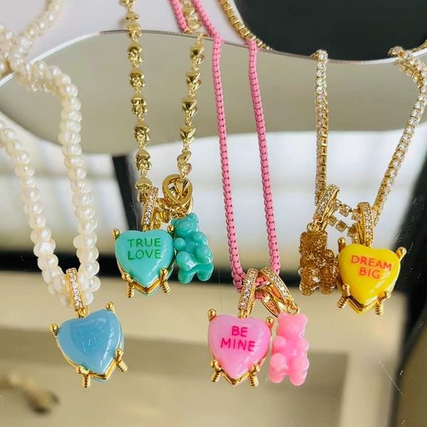 wedding jewelry sets mengkilap indah kenyal beruang pesona untuk wanita huruf hati zirkon 18k emas disepuh resin cinta liontin kalung pasang, Slivery;golden
wedding jewelry sets mengkilap indah kenyal beruang pesona untuk wanita huruf hati zirkon 18k emas disepuh resin cinta liontin kalung pasang, Slivery;golden