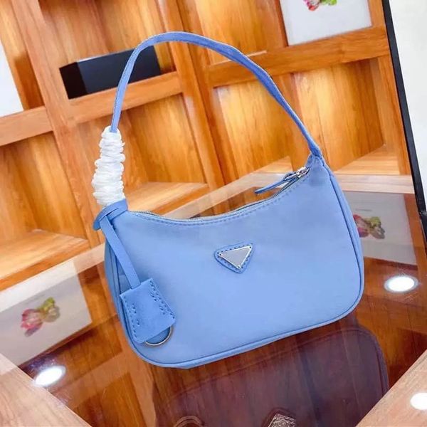 fashion designers bags re-edition 2005 nylon woman men luxury crossbody tote hobo shoulder purses handbags bag wallet backpak, Black;red
fashion designers bags re-edition 2005 nylon woman men luxury crossbody tote hobo shoulder purses handbags bag wallet backpak, Black;red