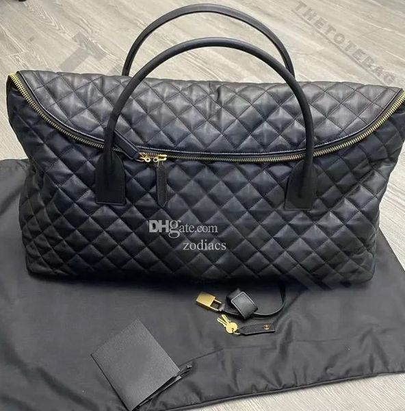 designer es giant travel bag in quilted leather black maxi supple bag luxury womens mens duffle bags metal hardware zip closure handles leat
designer es giant travel bag in quilted leather black maxi supple bag luxury womens mens duffle bags metal hardware zip closure handles leat