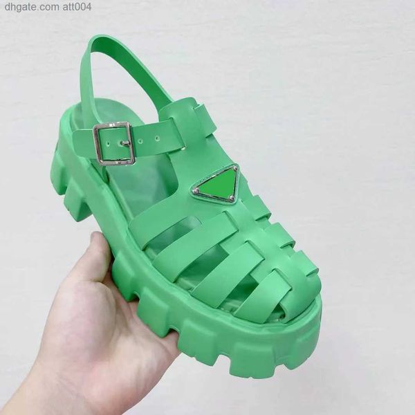 women designer sandals ladies roman sandals luxury fashion thick sole triangle metal slippers vintage 7 colors beach loafers 35-41 with box, Black
women designer sandals ladies roman sandals luxury fashion thick sole triangle metal slippers vintage 7 colors beach loafers 35-41 with box, Black
