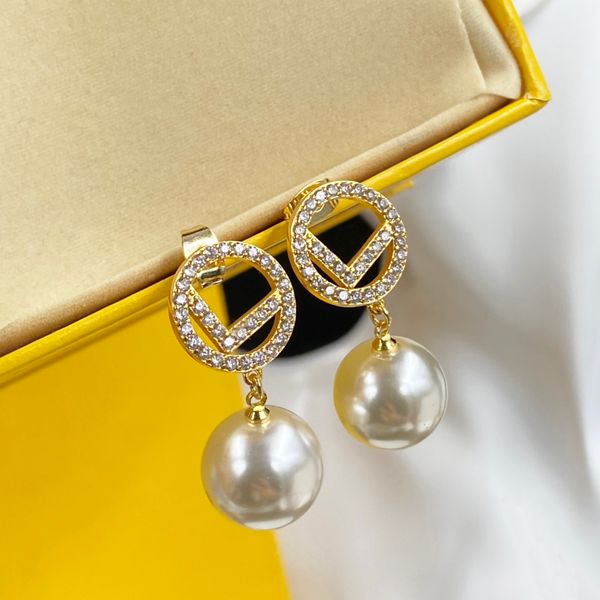 luxury pearl diamond earrings dangle earrings diamond stud earrings for women f brand wedding earrings party jewelry, Golden;silver
luxury pearl diamond earrings dangle earrings diamond stud earrings for women f brand wedding earrings party jewelry, Golden;silver