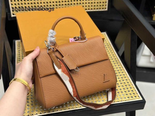 stylisheendibags totes cluny bb bag epi women luxurys designers bags colorful leather strap business shopping bag monograms designer handbag
stylisheendibags totes cluny bb bag epi women luxurys designers bags colorful leather strap business shopping bag monograms designer handbag