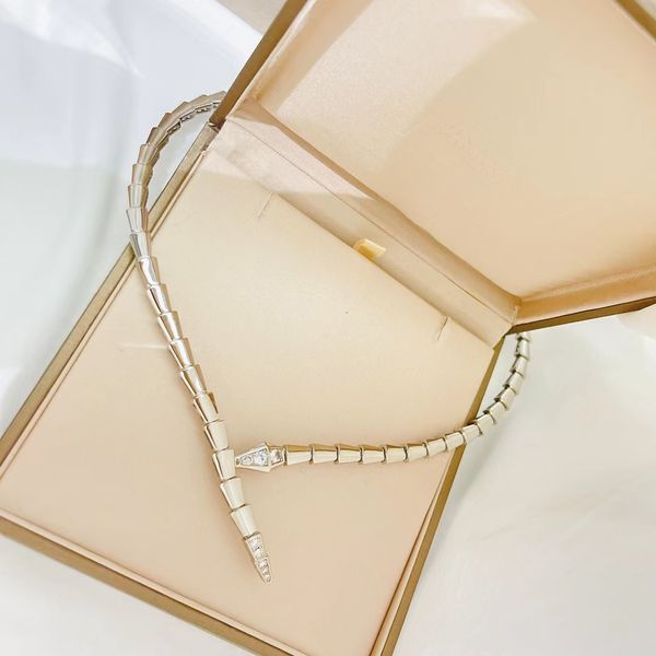 womens necklace necklaces designer gold chain men bvl serpentine moissanite chain personality chokers summer versatile chains for men design, Golden;silver
womens necklace necklaces designer gold chain men bvl serpentine moissanite chain personality chokers summer versatile chains for men design, Golden;silver
