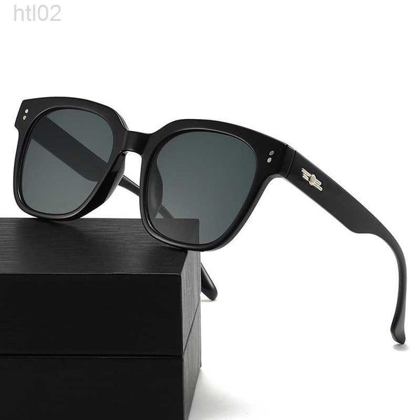 new sunglasses net red sunglasses large square can be matched with myopia plain face fashion trend sunglasses 315, White;black
new sunglasses net red sunglasses large square can be matched with myopia plain face fashion trend sunglasses 315, White;black