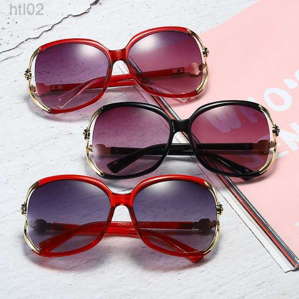 2023 women's fashionable metal glasses sunglasses women's new elegant fashion sunglasses women 6031, White;black
2023 women's fashionable metal glasses sunglasses women's new elegant fashion sunglasses women 6031, White;black