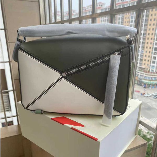 designer bag lowe brand geometric bag puzzle sewing one shoulder cross-body tote bag women's high-quality leather tote large capacity s
designer bag lowe brand geometric bag puzzle sewing one shoulder cross-body tote bag women's high-quality leather tote large capacity s