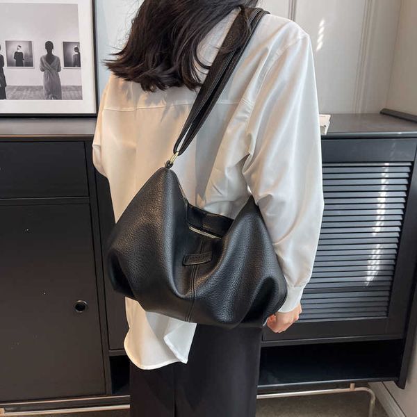 left side women's large tramp handbag pink trend vintage leather designer high capacity ten fonts 230424
left side women's large tramp handbag pink trend vintage leather designer high capacity ten fonts 230424