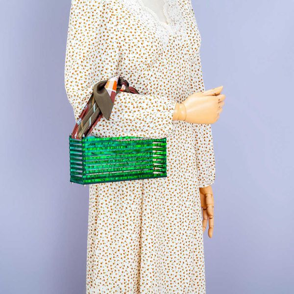 totes vintage acrylic woven beach bag for women summer new handmade scarf hollow out shoulder vacation square clutch purse 230509
totes vintage acrylic woven beach bag for women summer new handmade scarf hollow out shoulder vacation square clutch purse 230509