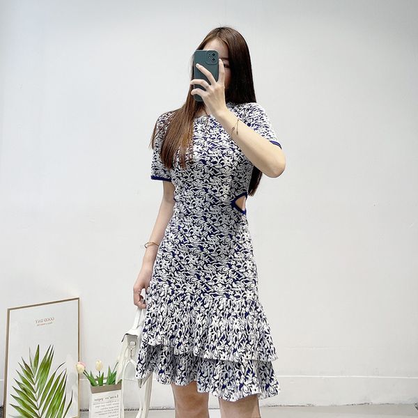 casual dresses new -aje double sided hollowed out ruffle printed round neck short sleeved dress, Black;gray
casual dresses new -aje double sided hollowed out ruffle printed round neck short sleeved dress, Black;gray
