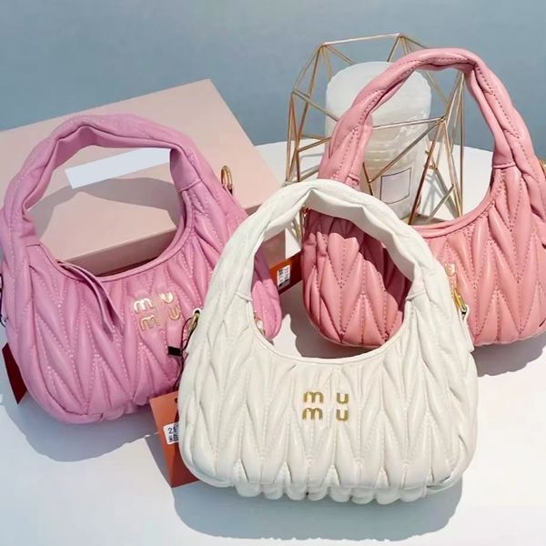 luxury hobo miui underarm wander matelasse bag summer white genuine leather purse women's mens 7a designer bag vintage tote handbag cro
luxury hobo miui underarm wander matelasse bag summer white genuine leather purse women's mens 7a designer bag vintage tote handbag cro