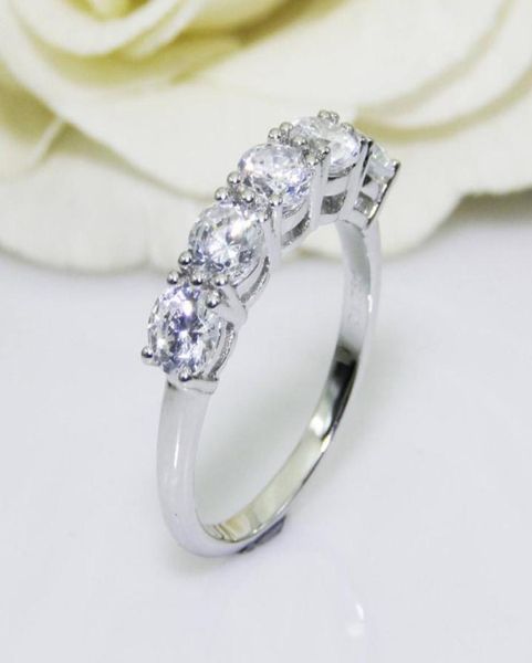 20ctw round cut df color moissanite center14k white gold plated female gold ringwedding ringpave set style7062711, Silver
20ctw round cut df color moissanite center14k white gold plated female gold ringwedding ringpave set style7062711, Silver