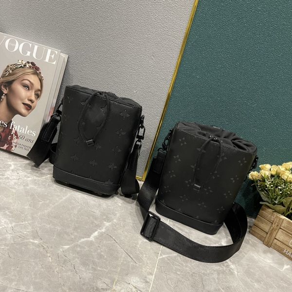 mt fashion designer m82248 shoulder bag purse noe men's cowhide embossed pattern leather cross body drawstring canvas handbags
mt fashion designer m82248 shoulder bag purse noe men's cowhide embossed pattern leather cross body drawstring canvas handbags