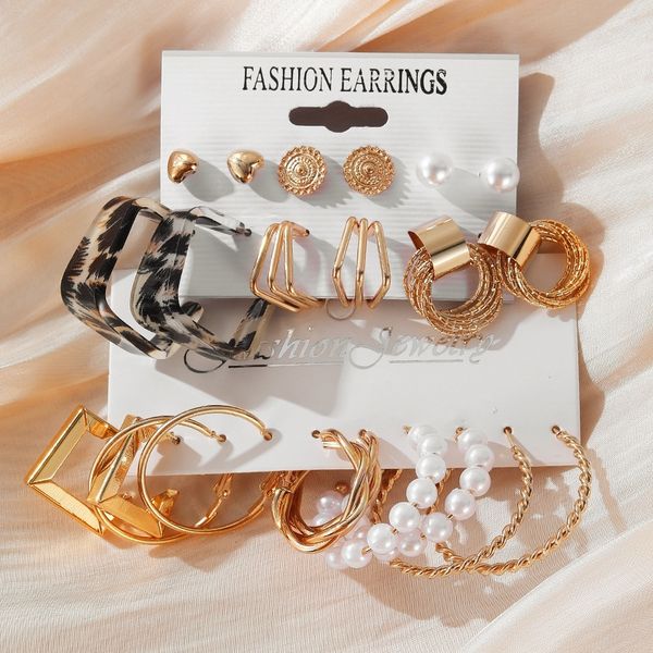 dangle chandelier iparam set anting anting akrilik logam warna emas untuk wanita simpai berlebihan geometris perhiasan mode 230517, Silver
dangle chandelier iparam set anting anting akrilik logam warna emas untuk wanita simpai berlebihan geometris perhiasan mode 230517, Silver