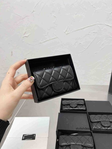 women wallets fashion designers luxury purse cluth brand card bag men's wallet passport holder pack caviar genuine leather cheque book, Red;black
women wallets fashion designers luxury purse cluth brand card bag men's wallet passport holder pack caviar genuine leather cheque book, Red;black