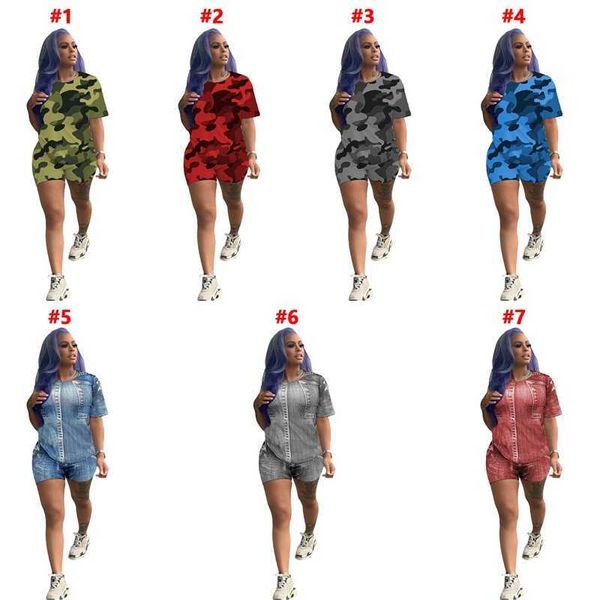 womens clothing designer tracksuit sports two piece set 2023 summer fashion casual camo pattern printed short sleeve shorts suit, Gray
womens clothing designer tracksuit sports two piece set 2023 summer fashion casual camo pattern printed short sleeve shorts suit, Gray