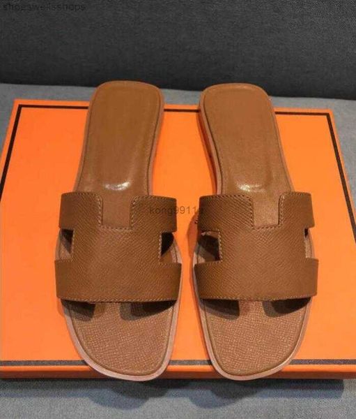 new designer slippers casual leather ladies oram sandals beach shoes jelly shoes 003, Black
new designer slippers casual leather ladies oram sandals beach shoes jelly shoes 003, Black