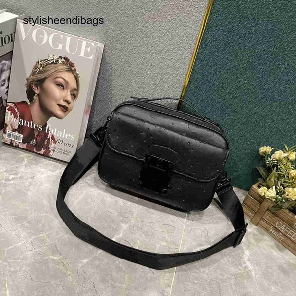 shoulder bags handbag luxurys designers shoulder bags l s-shaped lock handbag 45806 fashion bag m58489 45863 wallet removable wristband for
shoulder bags handbag luxurys designers shoulder bags l s-shaped lock handbag 45806 fashion bag m58489 45863 wallet removable wristband for
