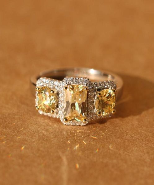 fashion luxury ring for women clear cubic zirconia white gold plating three stone big wedding ring anel bague femme fine jewelry7927773, Golden;silver
fashion luxury ring for women clear cubic zirconia white gold plating three stone big wedding ring anel bague femme fine jewelry7927773, Golden;silver
