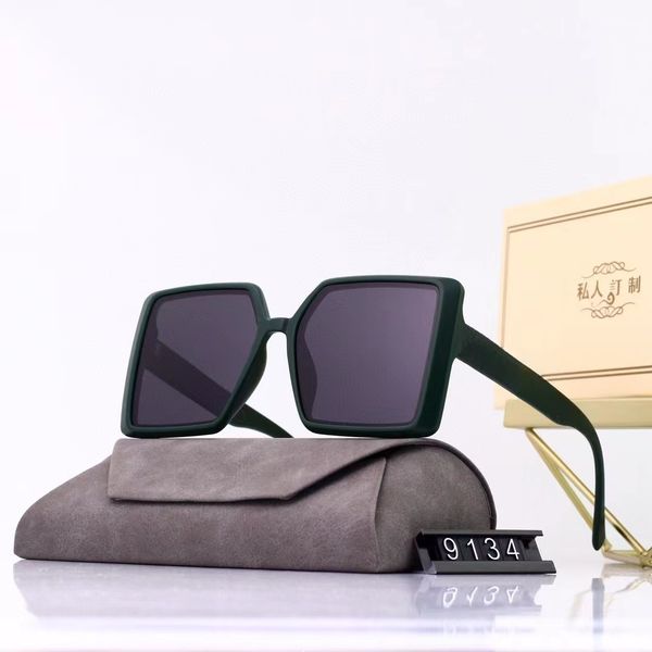 exaggerated retro large lenses square lenses women's sunglasses luxury designer men's sunglasses, White;black
exaggerated retro large lenses square lenses women's sunglasses luxury designer men's sunglasses, White;black