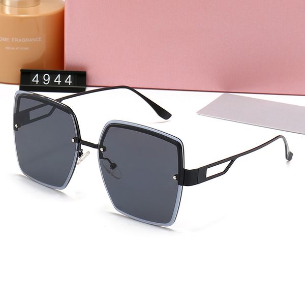 metal frame square side letters polarized designer sunglasses womens men luxury sun glasses traveling sunproof adumbral beach sunglass, White;black
metal frame square side letters polarized designer sunglasses womens men luxury sun glasses traveling sunproof adumbral beach sunglass, White;black