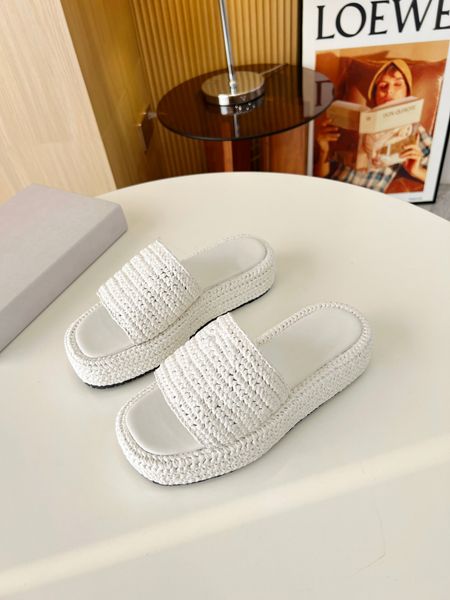 2023 summer new omnibus slippers fashion leisure travel home new sandals flip-flops, Black
2023 summer new omnibus slippers fashion leisure travel home new sandals flip-flops, Black