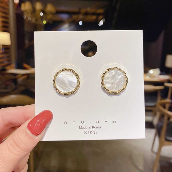 stud european and american new acrylic round titanium steel earrings fashion simple personality women earrings jewelry gift z0517, Golden;silver
stud european and american new acrylic round titanium steel earrings fashion simple personality women earrings jewelry gift z0517, Golden;silver