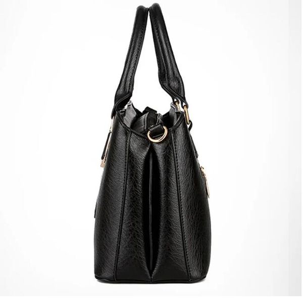 2023new luxurys designers bags women bag shoulder messenger bags classic style fashion lady totes handbags purses wallet with small wallets
2023new luxurys designers bags women bag shoulder messenger bags classic style fashion lady totes handbags purses wallet with small wallets