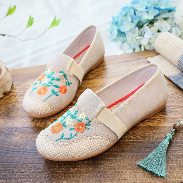 spring new ethnic style women's single shoes comfortable soft sole embroidered cow rib sole women's shoes 0517, Black
spring new ethnic style women's single shoes comfortable soft sole embroidered cow rib sole women's shoes 0517, Black