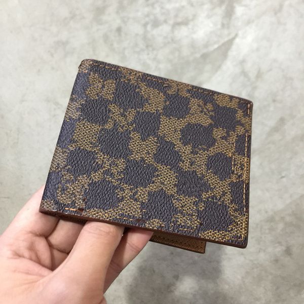 men short pu leather wallet male square two fold wallets boy id card holder money clips lv0065, Bronze;slivery
men short pu leather wallet male square two fold wallets boy id card holder money clips lv0065, Bronze;slivery