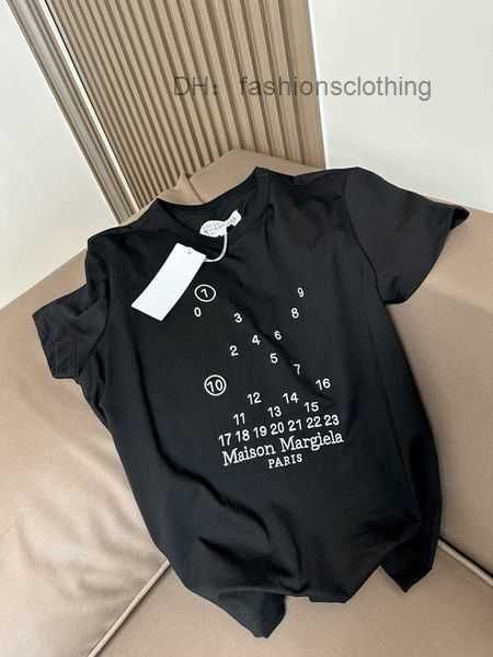 fashion brand luxury mm6 magila margiela korean version men's and women's cotton crew neck loose print couple short sleeve t-shirt, White;black
fashion brand luxury mm6 magila margiela korean version men's and women's cotton crew neck loose print couple short sleeve t-shirt, White;black