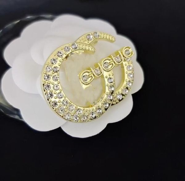 european and american letter brooch full diamond temperament suit coat coat bag hat accessories for both men and women available in 2 colors, Gray
european and american letter brooch full diamond temperament suit coat coat bag hat accessories for both men and women available in 2 colors, Gray